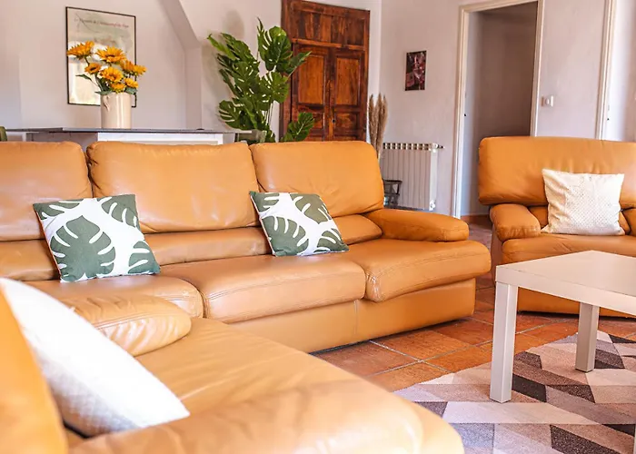 Maison Pegau, 2 chambres au centre de Châteauneuf-du-Pape PEGAU B&B