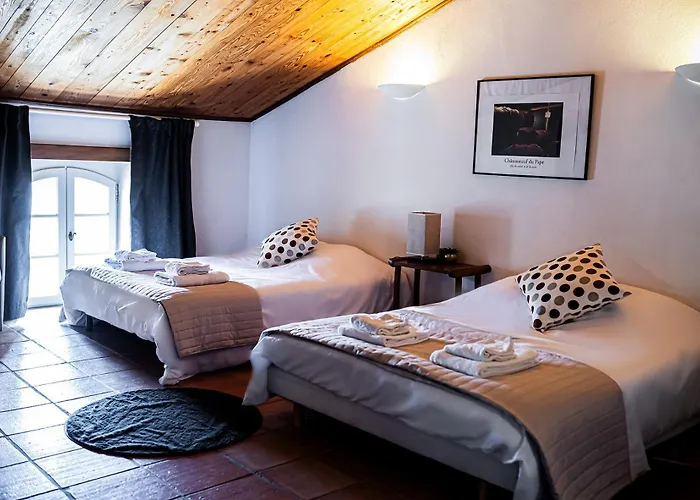 Maison Pegau, 2 chambres au centre de Châteauneuf-du-Pape PEGAU B&B